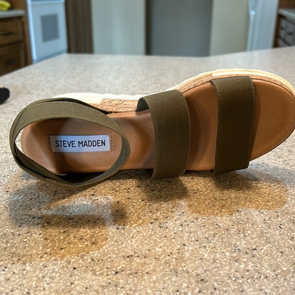EUC Steve Madden platform sandals Size 6.5M - Picture 9 of 11